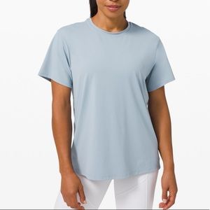 Lululemon All Yours Boyfriend TRAIN tee, size 4
